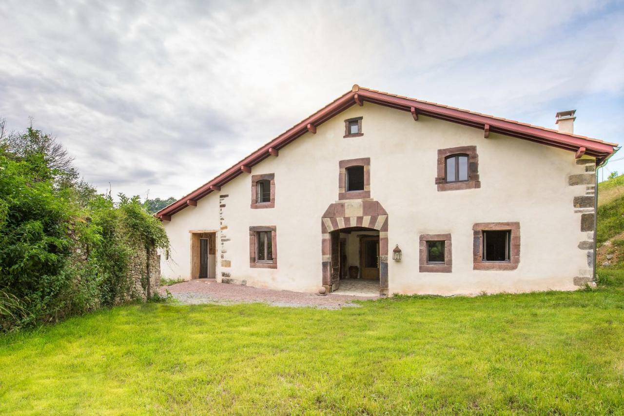 Hotel Joangi Uhart-Cize Zewnętrze zdjęcie
